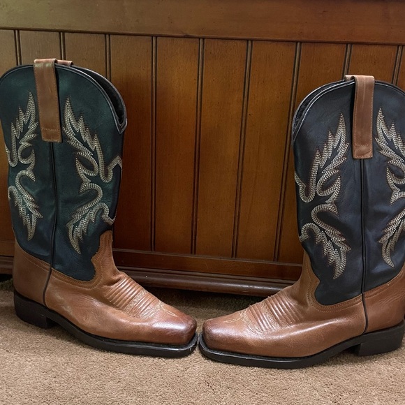 SIZE 8 VTG WOMENS MASTERSON BOOT CO COWBOY NAVY AND BROWN BOOTS SQ TOE - Picture 11 of 11